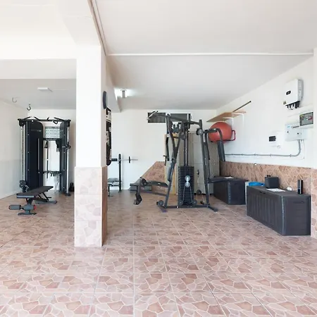 Villa Luxury With Private Pool With Aircon,playa Del Duque *