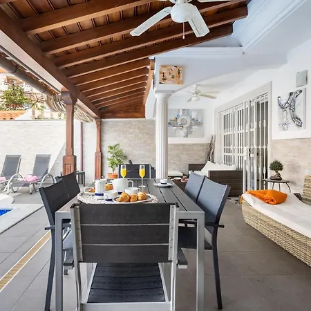 Luxury With Private Pool & Aircon, Costa Adeje, Tenerife Vila *